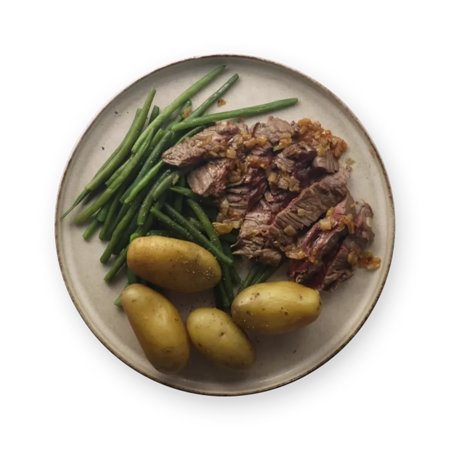 Bavette à l'échalote, pommes de terre & haricots.webp