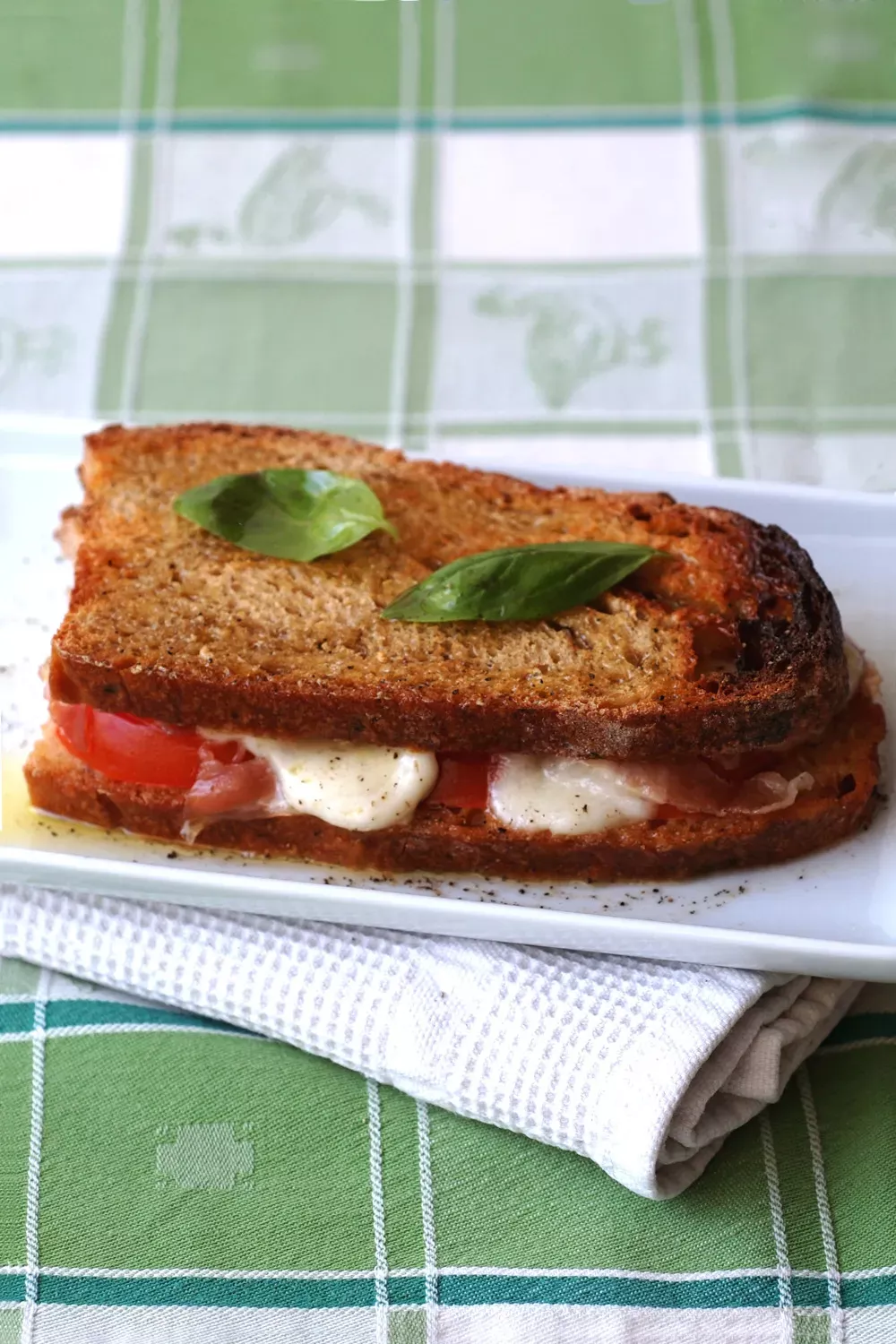 Croque-monsieur à l'italienne.webp